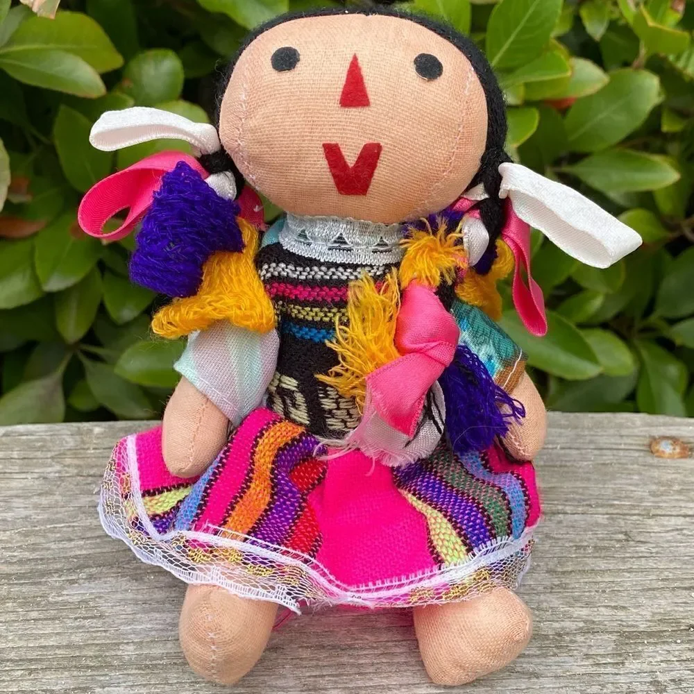 🧸Mexico Cultural Doll - Made in Mexico EUC!